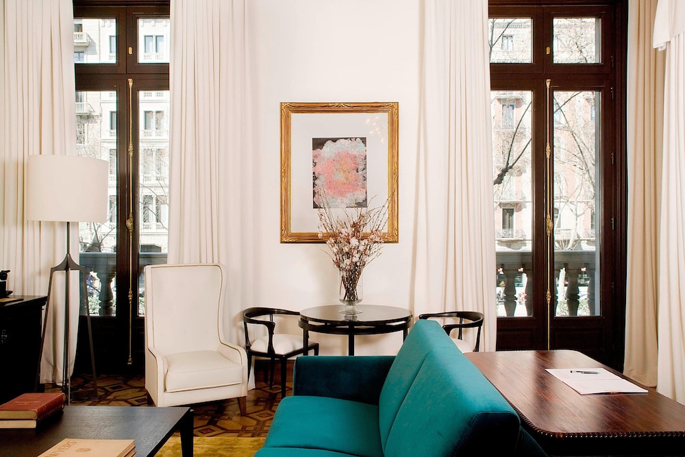 Suite, 1 Bedroom, City View