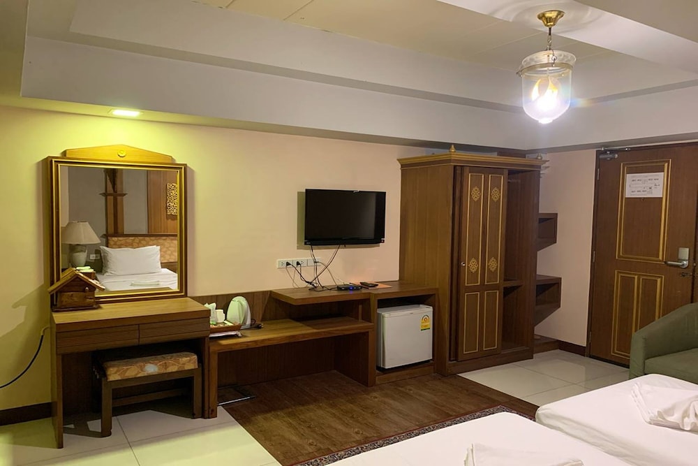 Deluxe Twin Room photo 2