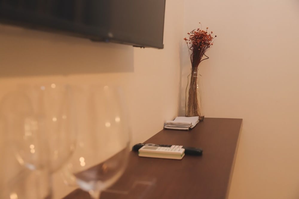 Suite 05 photo 3