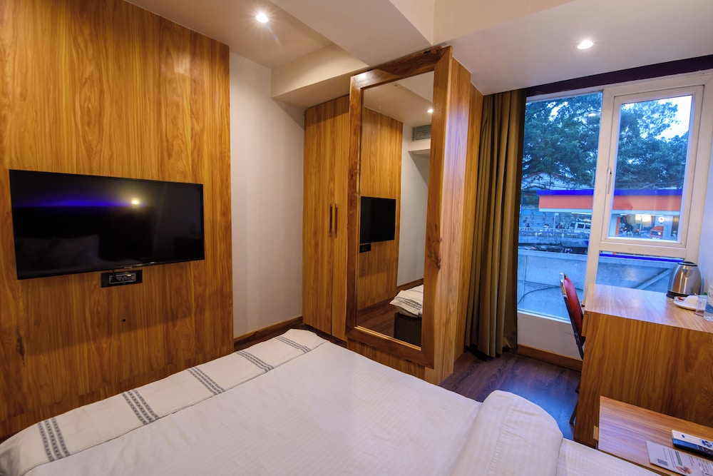 Standard Single Room, City View photo 3
