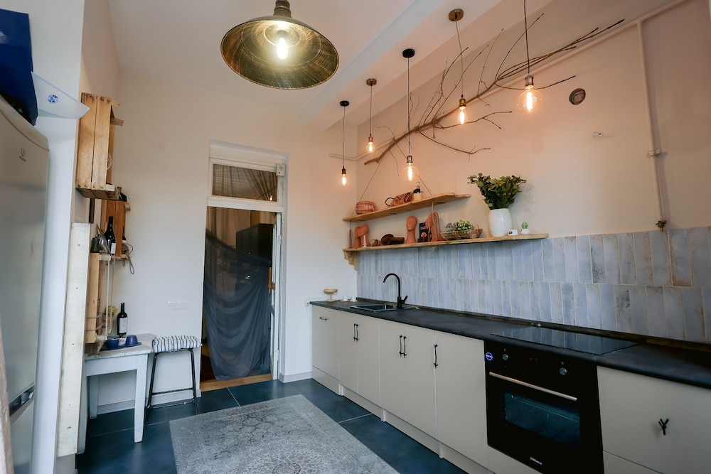 Design House photo 2