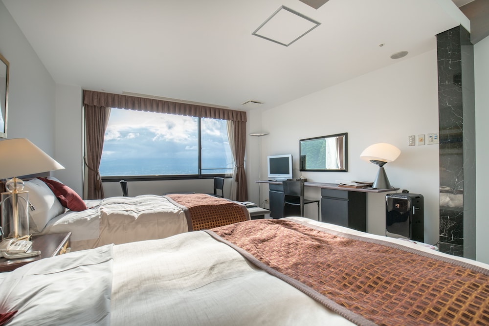 [Non-Smoking] Western Style Suite Room (Mt. Fuji View) - Photo 1