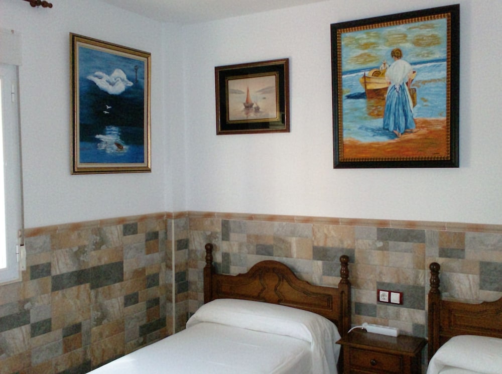 Basic Double Room photo 3