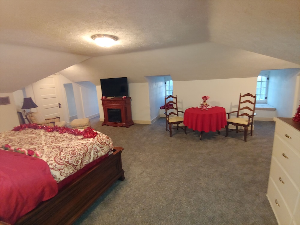 Luxury Suite photo 3