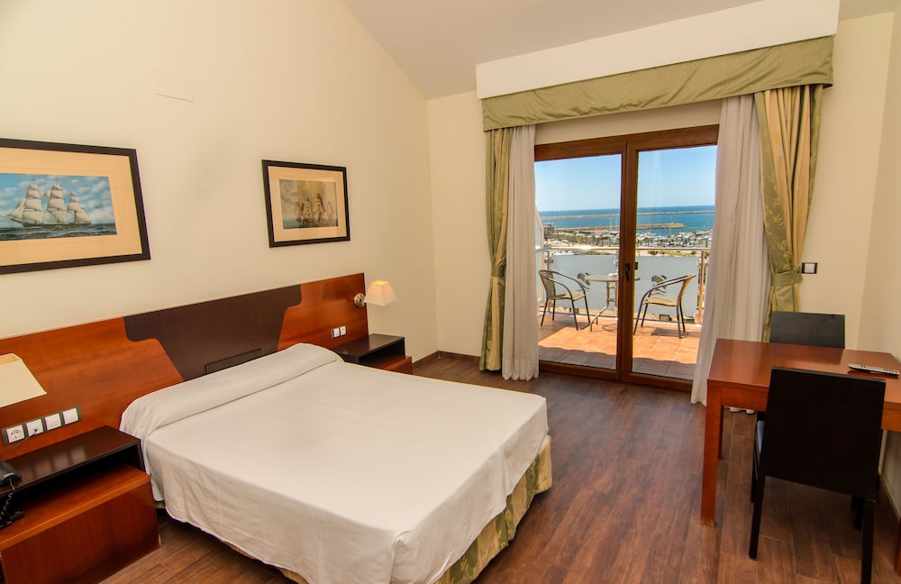 Standard Double Room - Photo 2