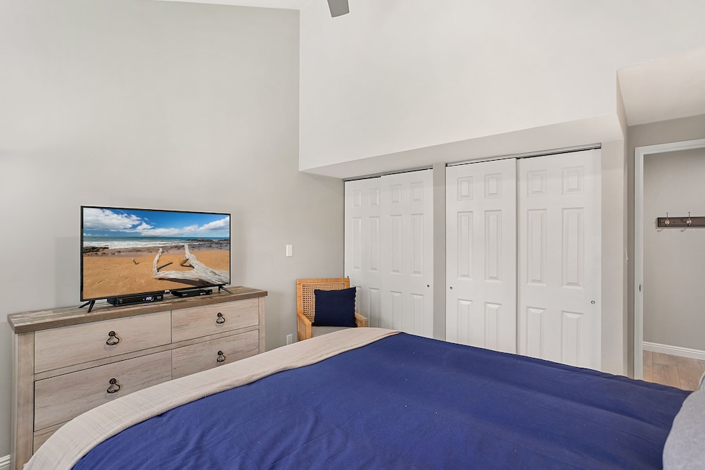 Condo (2 Bedrooms) photo 3