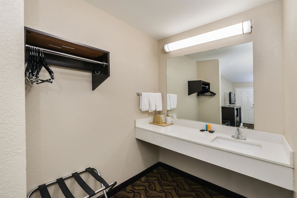 Room, 2 Double Beds, Smoking photo 3