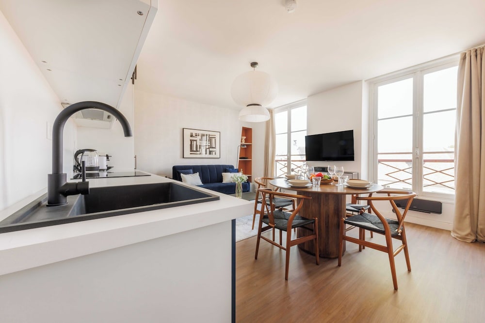 Apartment photo 3