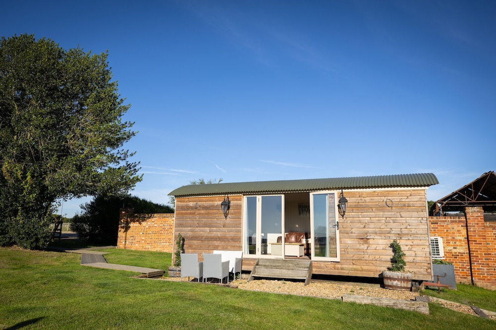 Deluxe Cabin photo 1