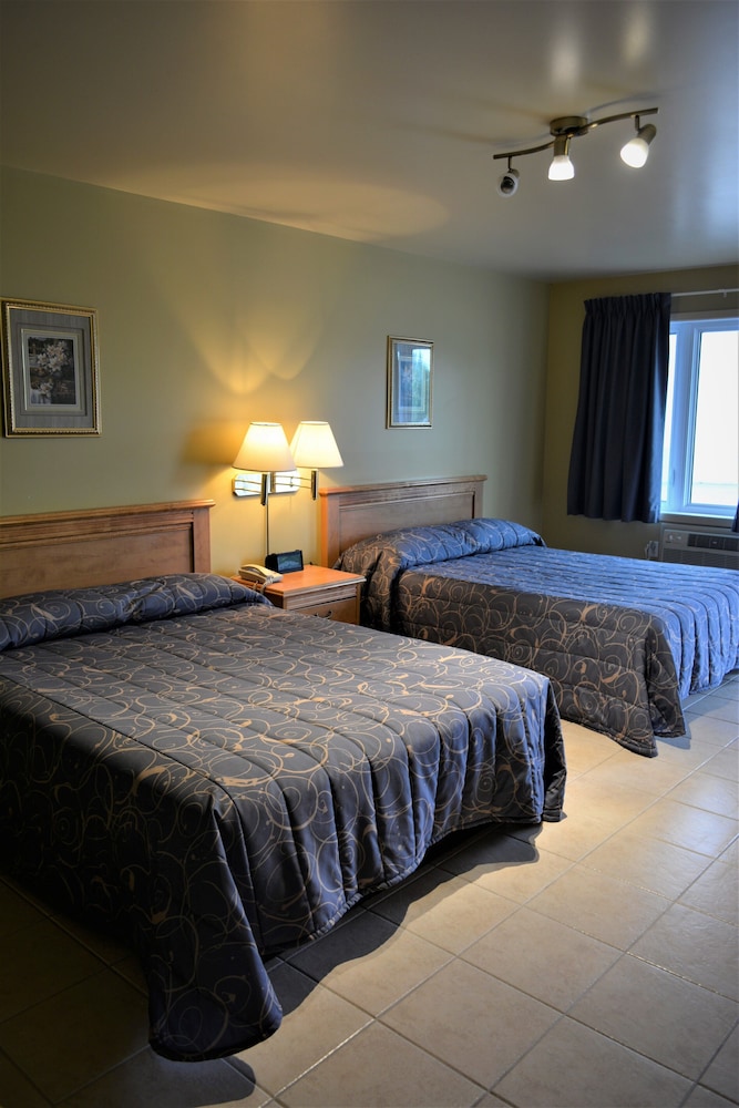Comfort Room, 2 Queen Beds - Photo 6