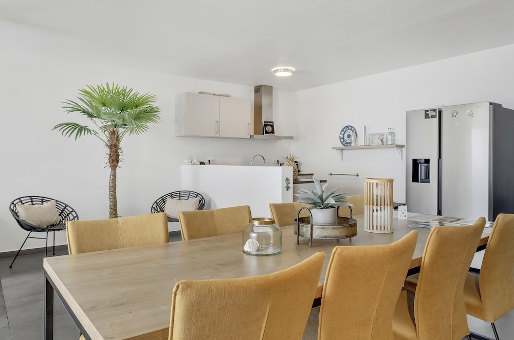 Grand Penthouse, 3 Bedrooms, Ocean View