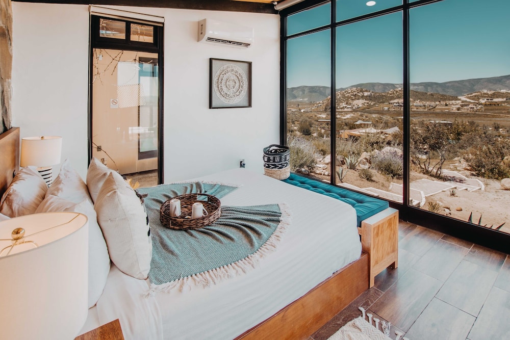 Superior Cabin, 1 Queen Bed, Mountain View