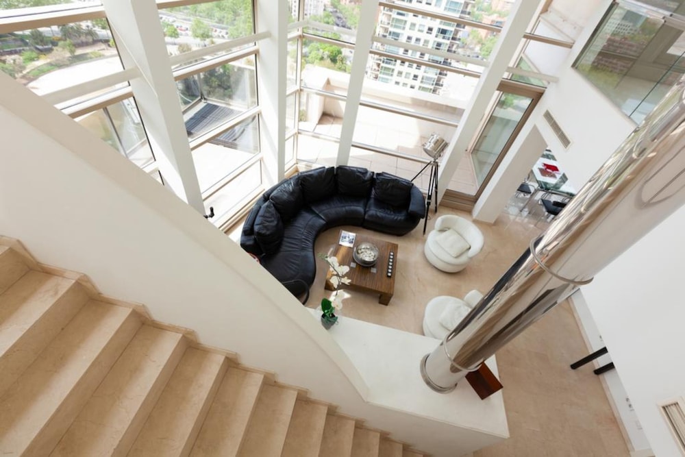 Duplex, 4 Bedrooms photo 2