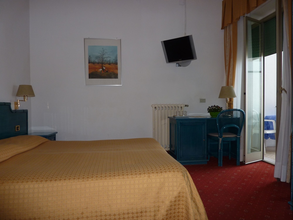 Superior Double Room - Photo 10