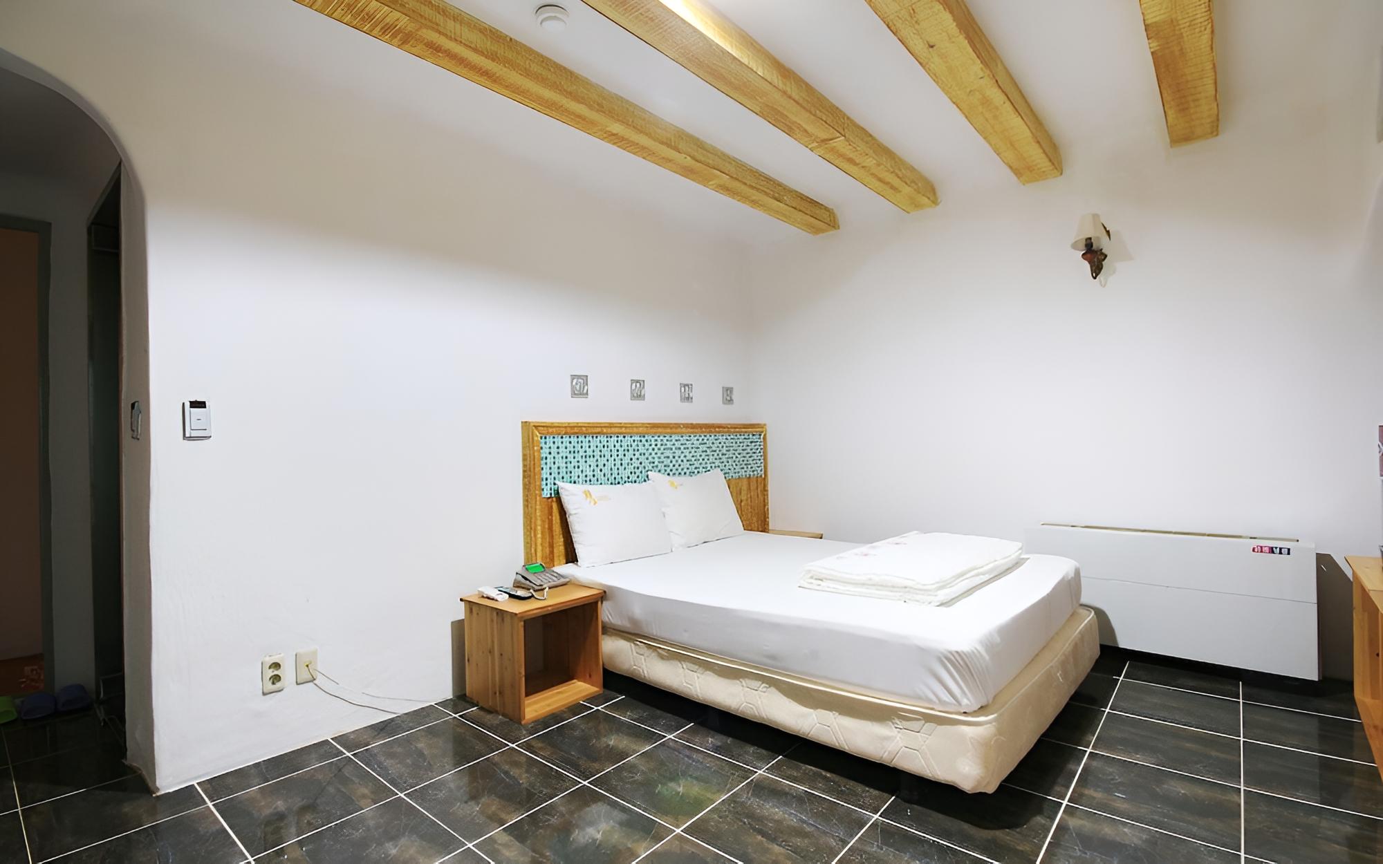 Room (Special Room)