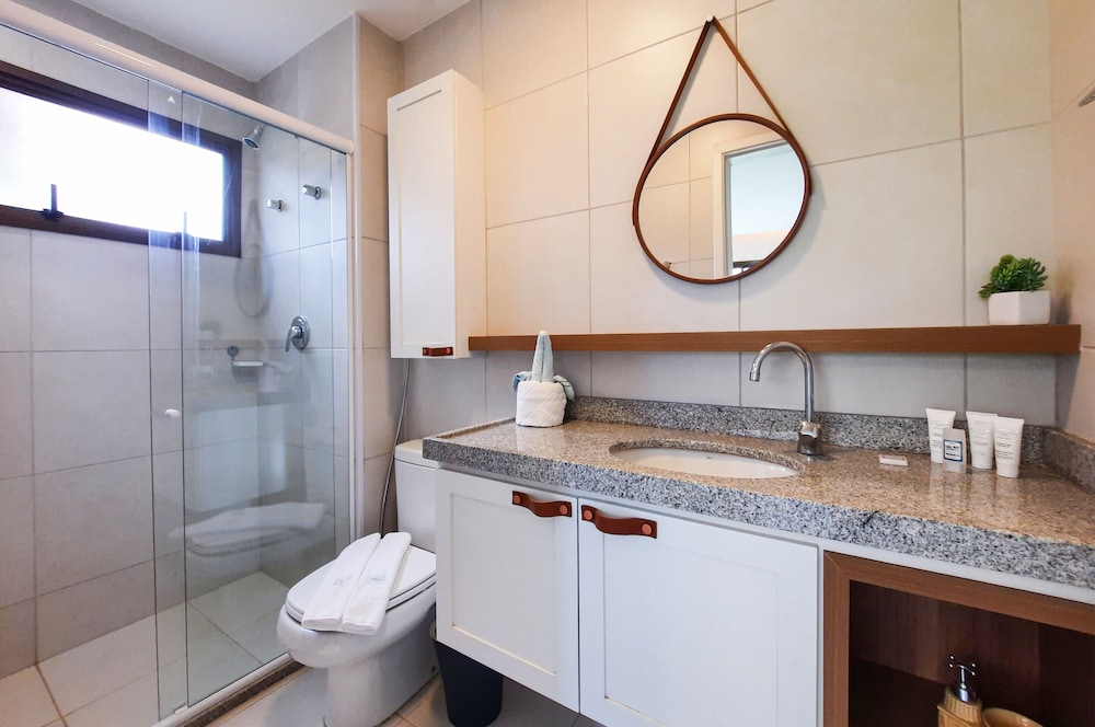 Deluxe Apartment, 3 Bedrooms, Ground Floor photo 2