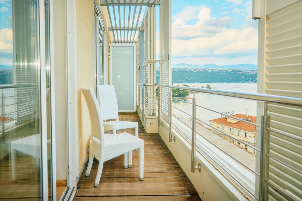 Panoramic Suite, 1 Double Bed, Terrace, Sea View - Photo 1