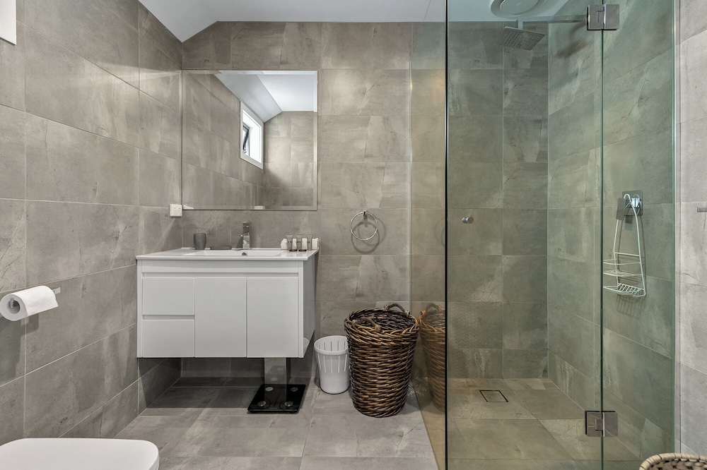 Luxury Townhome photo 3
