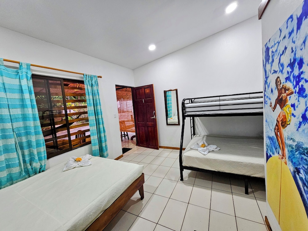 Standard Quadruple Room, Private Bathroom, Garden View, photo 6