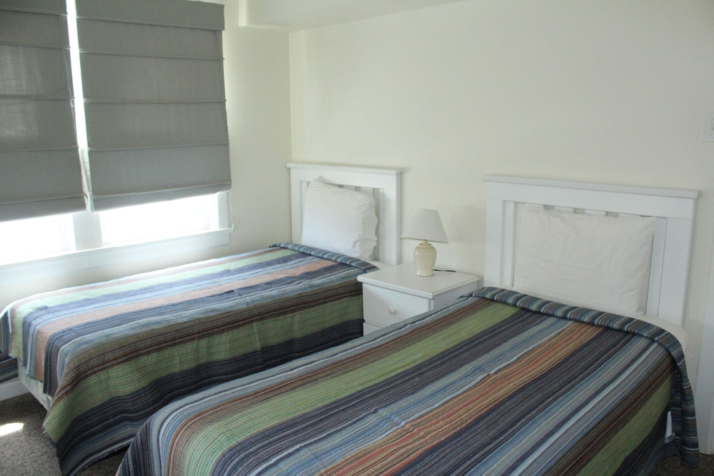 Condo, 3 Bedrooms, Kitchen (Type 9) photo 1