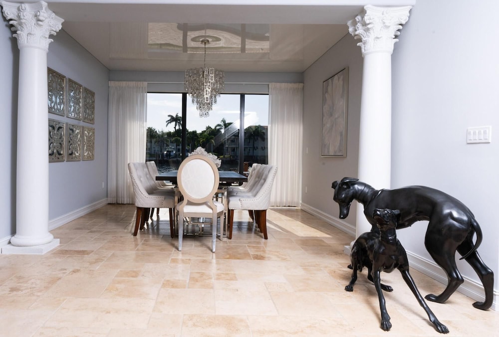 5 Bedroom Luxe Villa on Deep Water Intracoastal, 사진 59