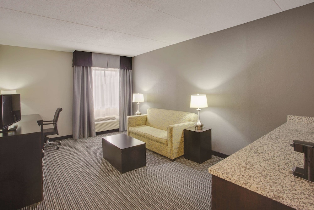Suite, 1 Bedroom, Non Smoking - Photo 1