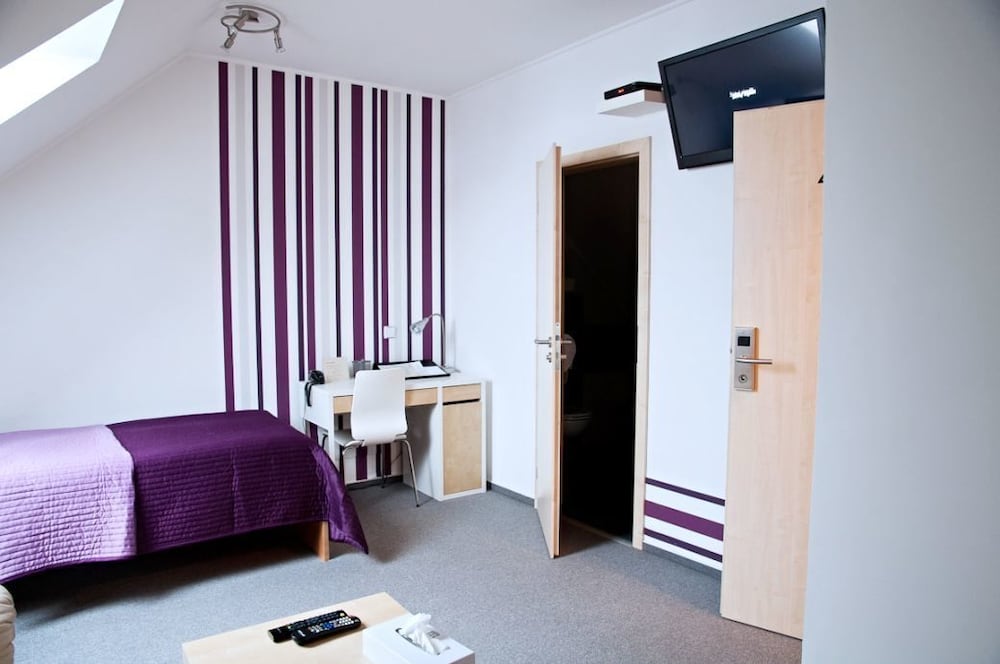 Basic Single Room photo 1
