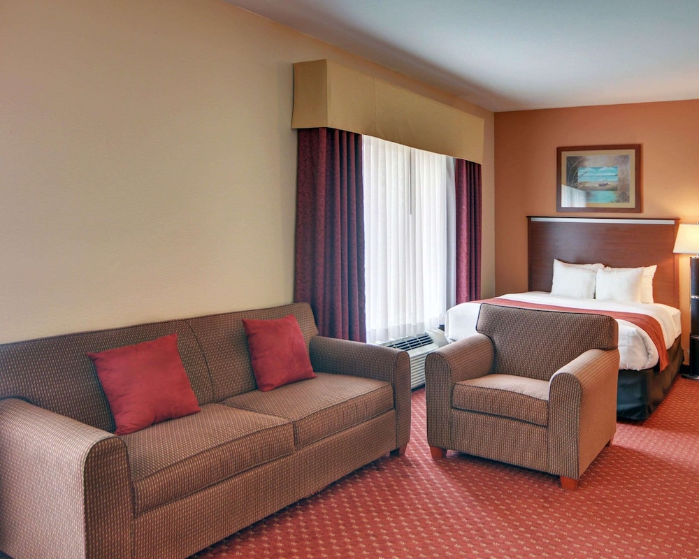 Suite, Multiple Beds, Accessible, Non Smoking - Photo 1