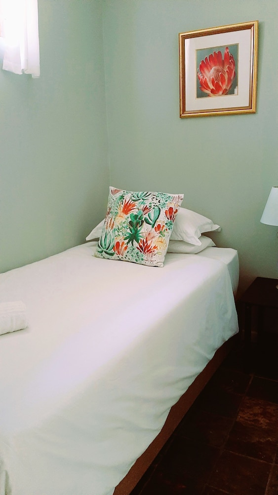 Standard Triple Room photo 3