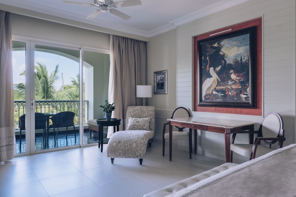 Suite, Oceanfront (Butler) photo 3