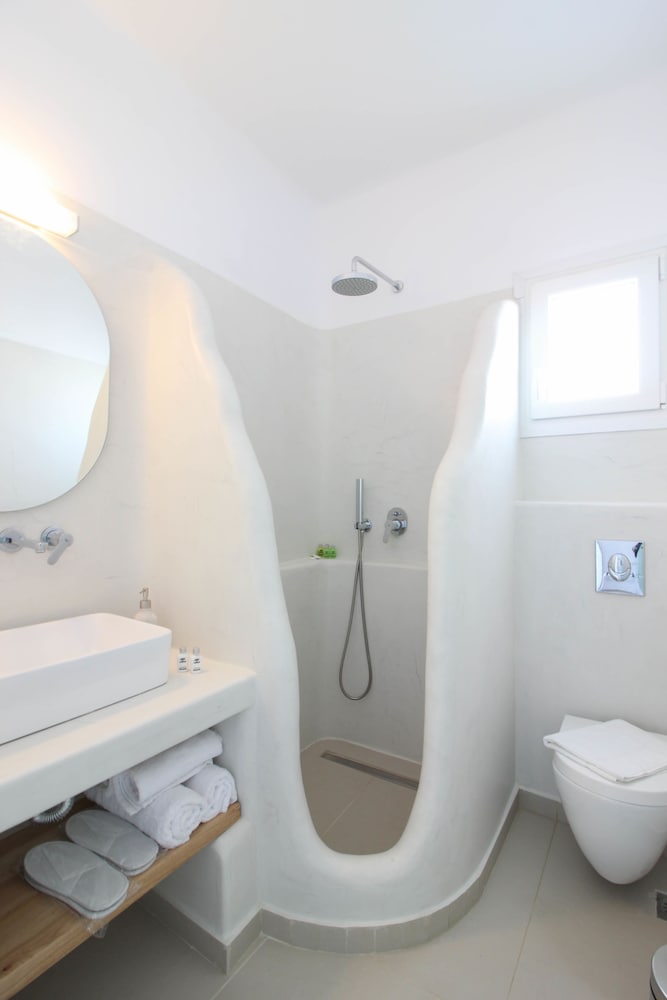 Honeymoon Suite, Sea View - Photo 2