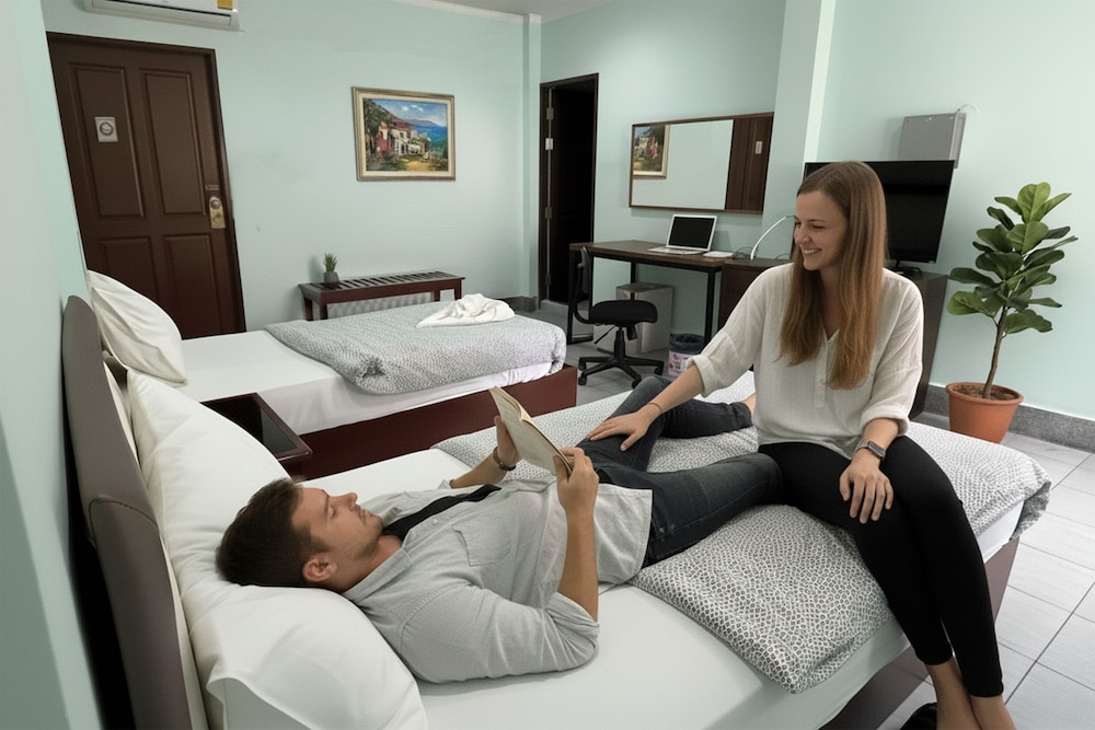 Deluxe Twin Room, 2 Queen Beds, Balcony, City View photo 2