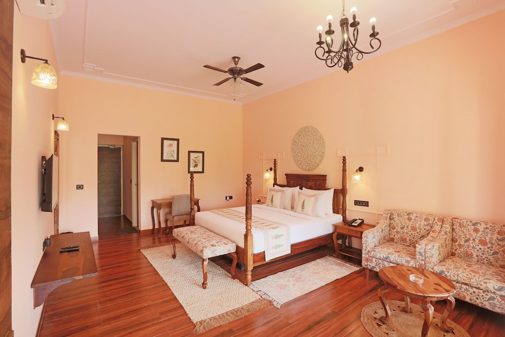 Club Royal Cottage with Dip Pool