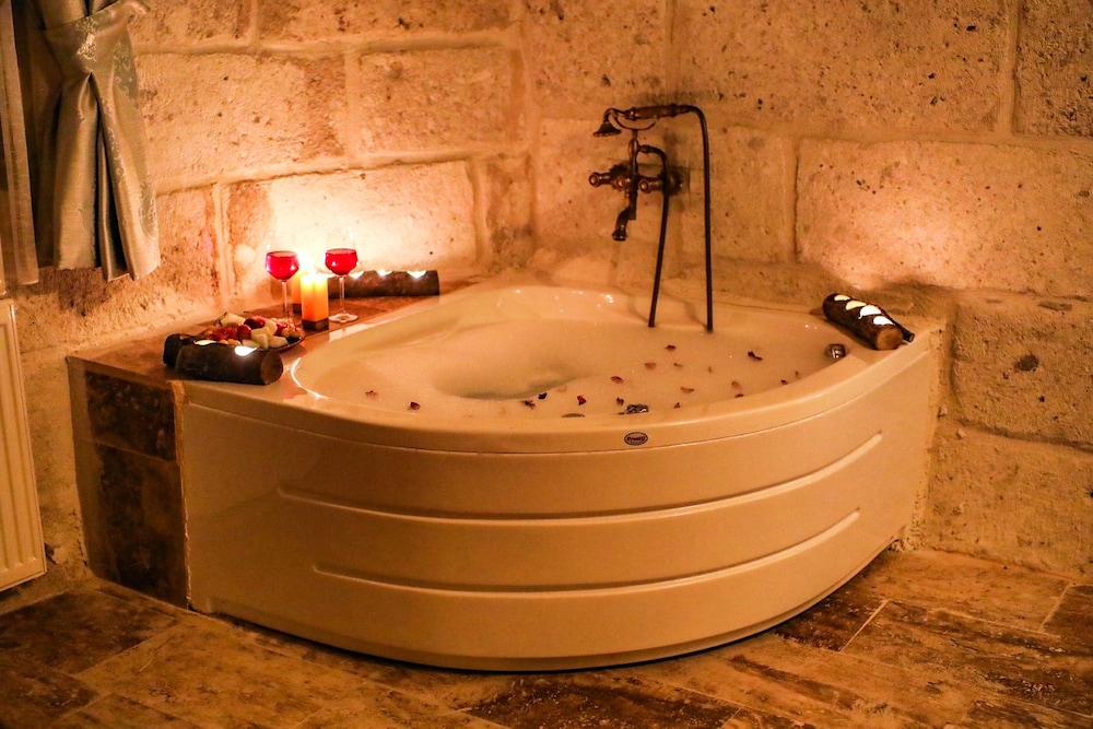 Tugra Deluxe Suite - Photo 5