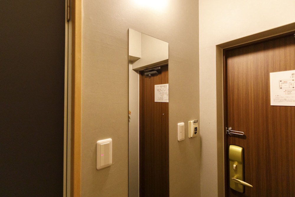 Semi Double Room, Smoking (Electric Cigarette Only) photo 2