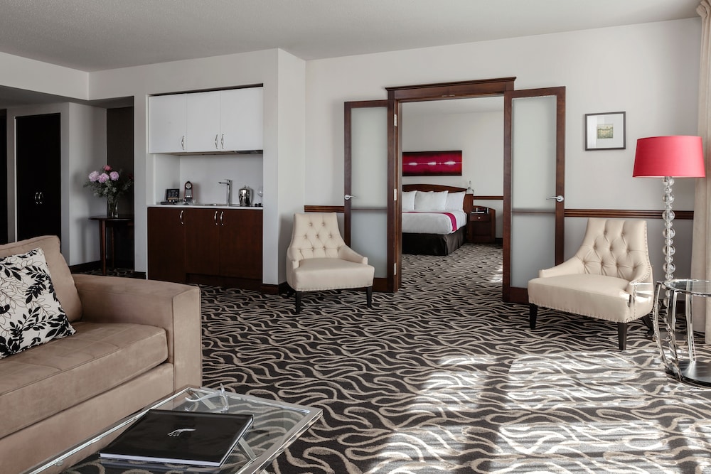 Superior Suite, 1 King Bed with Sofa bed (Penthouse du Vieux-Port) photo 3