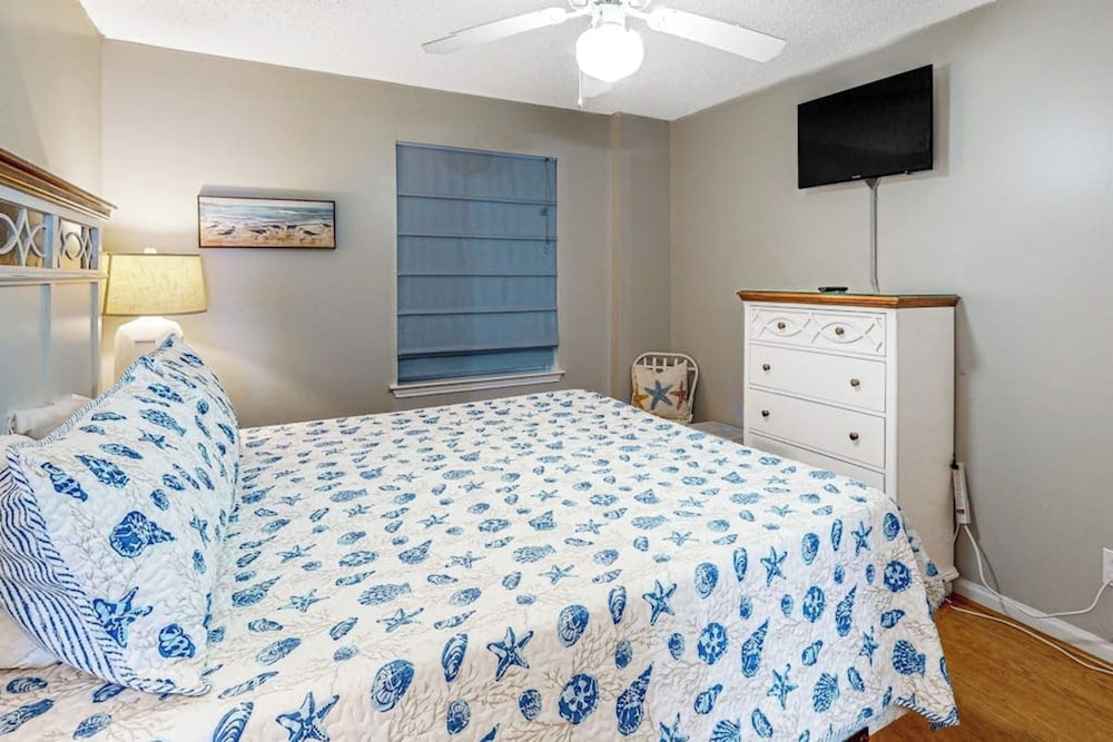 Exclusive Condo, 1 Bedroom, Balcony, Beach View photo 3
