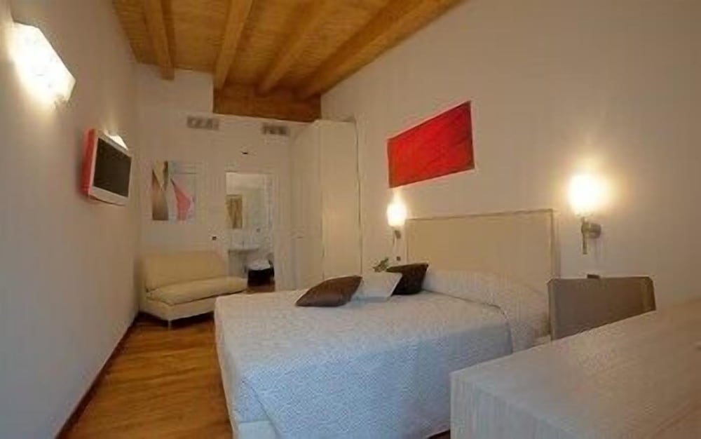 Standard Triple Room photo 1