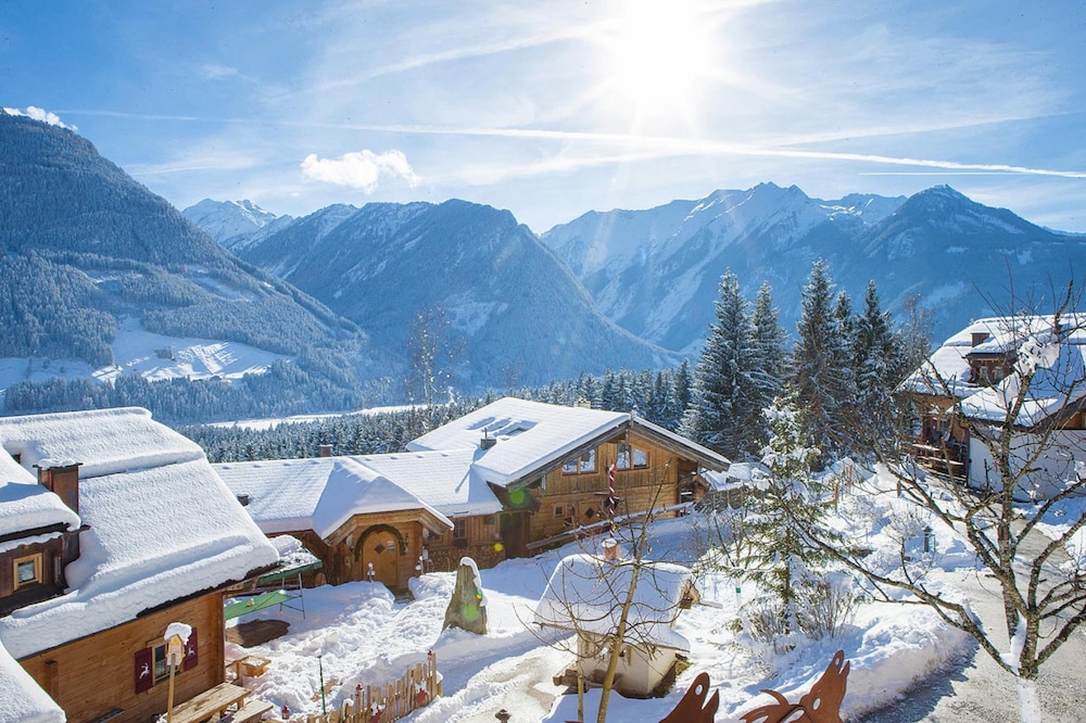 Comfort Chalet, 4 Bedrooms photo 2