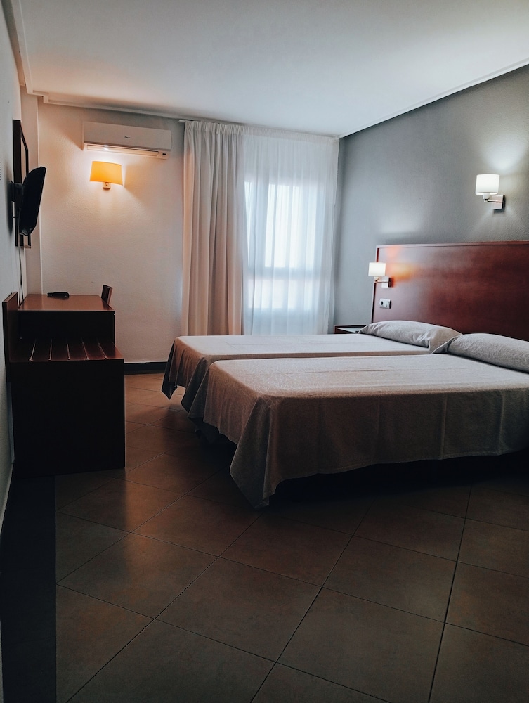 Double Room, 2 Twin Beds - Photo 5