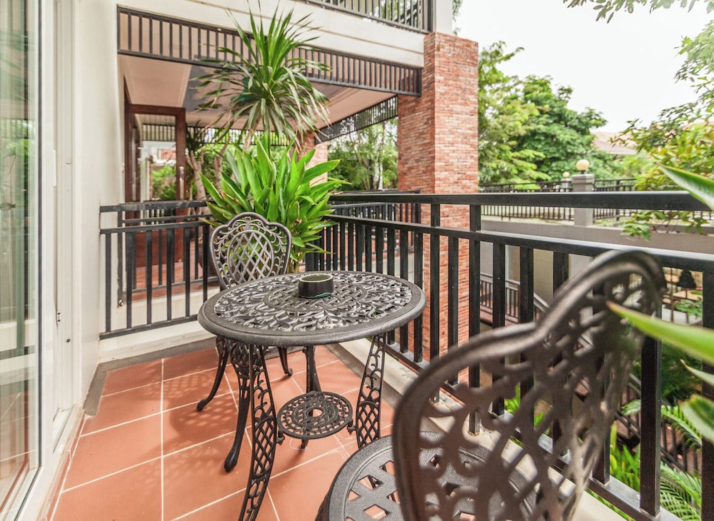 Deluxe Double Room, Balcony, Garden View