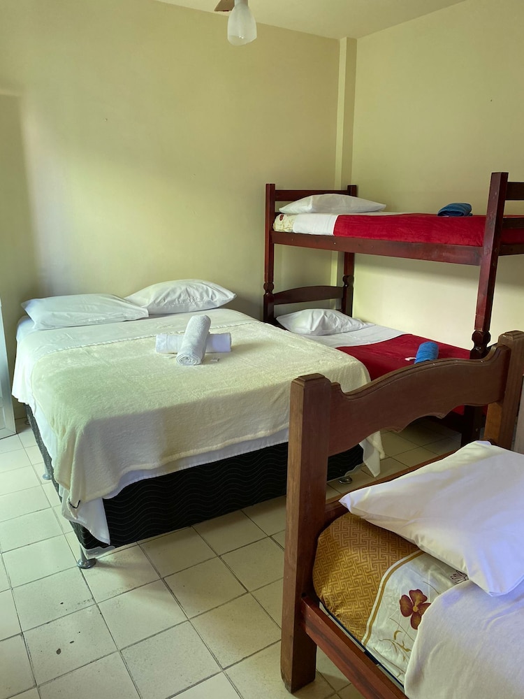 Basic Quadruple Room - Photo 4