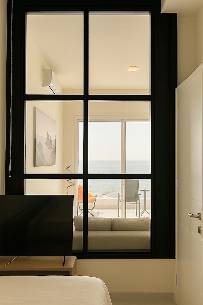 Suite, 1 Bedroom, Balcony, Sea View photo 2
