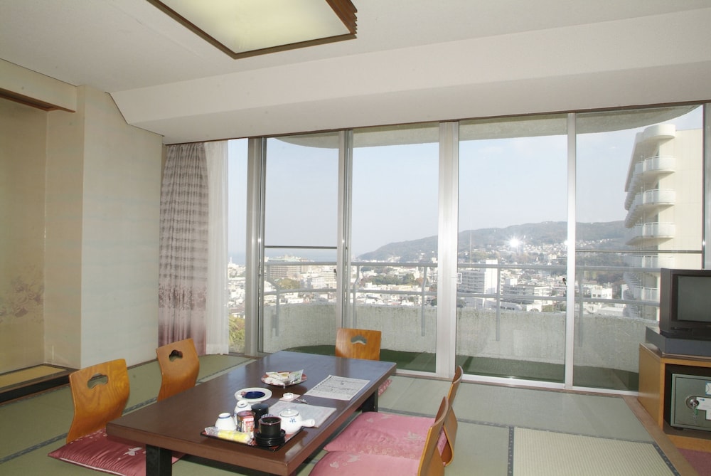 Standard Quadruple Room, Smoking photo 3