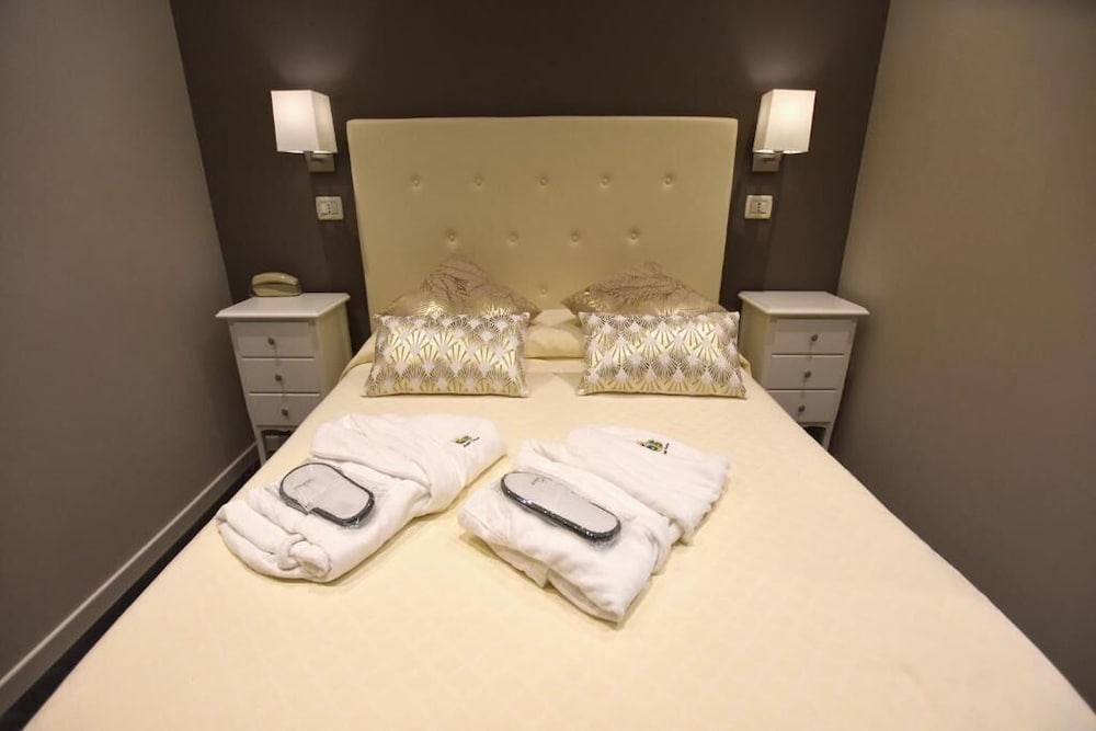 Classic Double Room photo 3