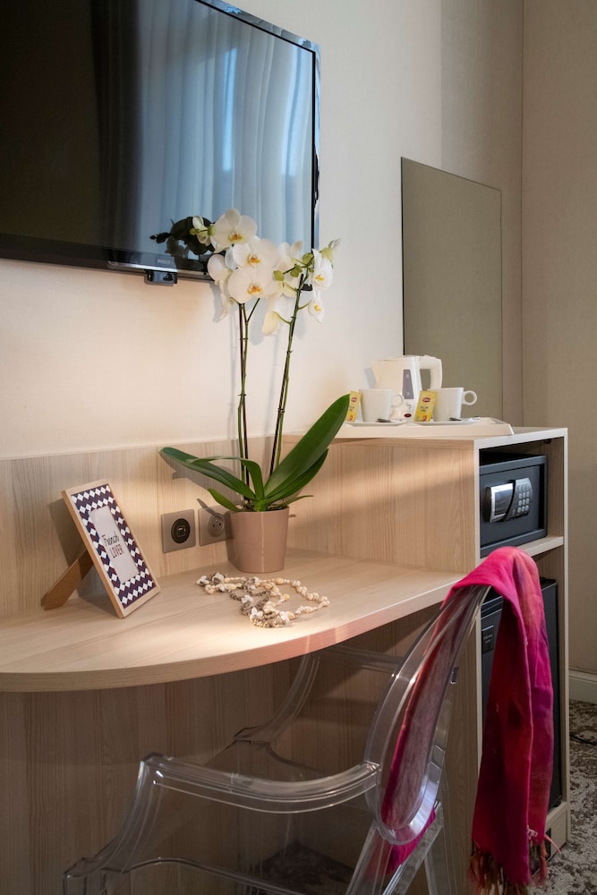 Superior Room, 1 Double Bed, Non Smoking, City View - Photo 10