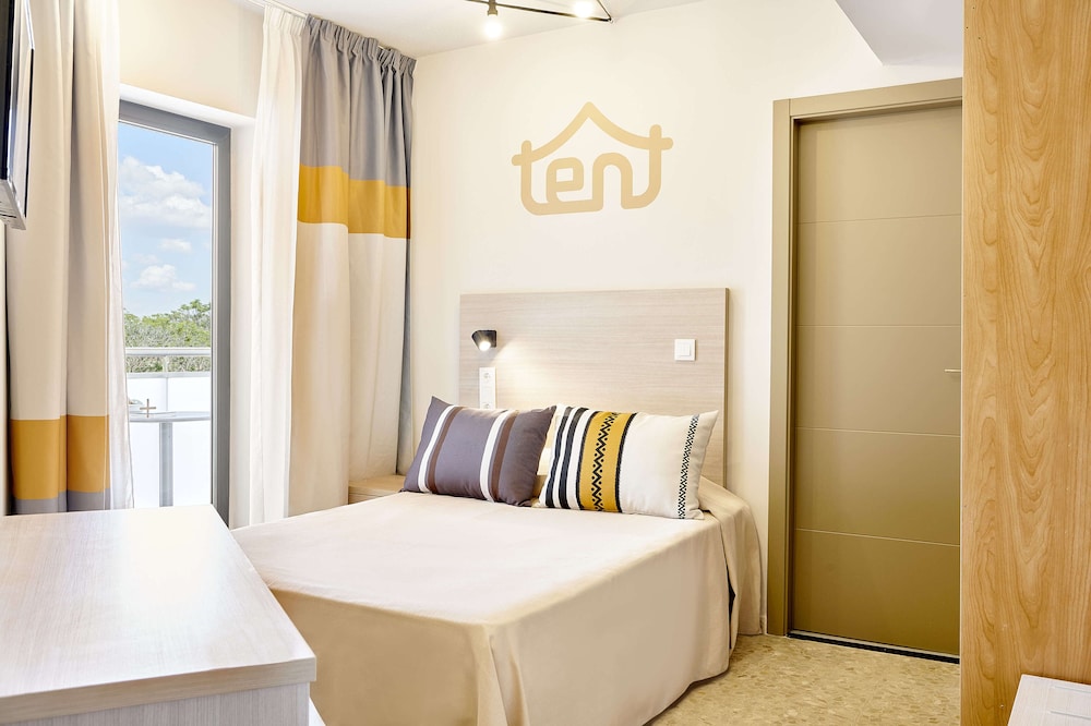Standard Single Room, Balcony (Bed & Unlimited Brunch)