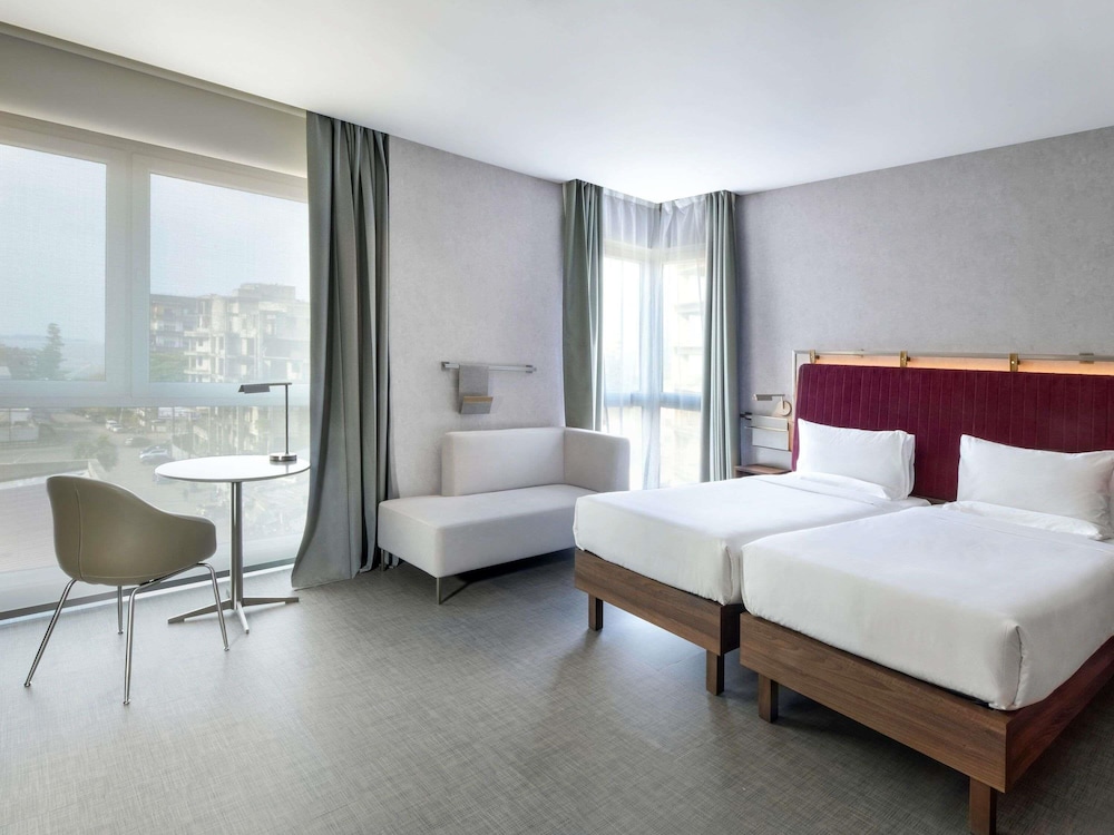 Suite, 1 Double Bed, River View - Photo 1