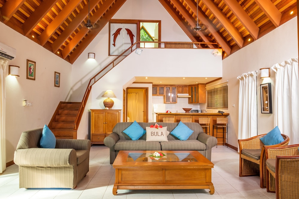 Royal Beach Villa photo 3