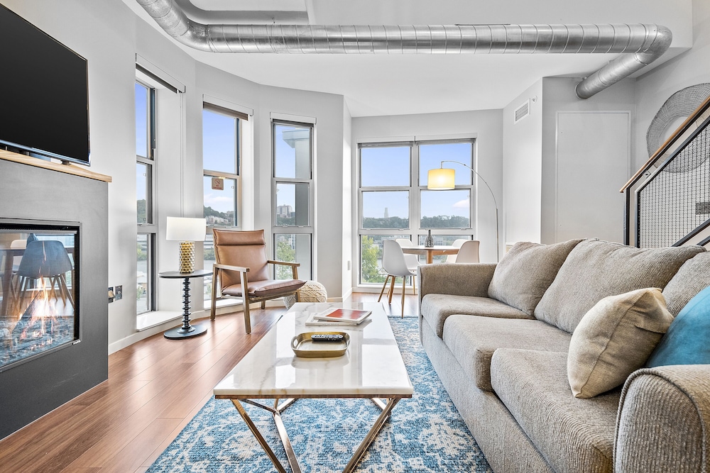 City Loft, 1 Bedroom, Non Smoking, Balcony (Self Check-In With Virtual Front Desk) photo 1